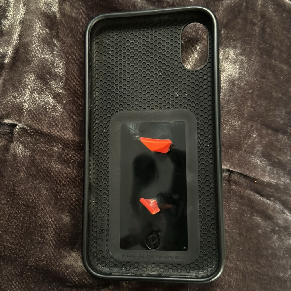 Loopy Case - Picture 2 of 2